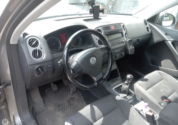 Volkswagen Tiguan cena 28300 przebieg: 275000, rok produkcji 2008 z Ostrów Wielkopolski małe 154